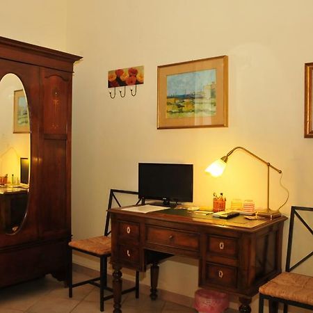 B&B Orti Di Trastevere Rom Exteriör bild